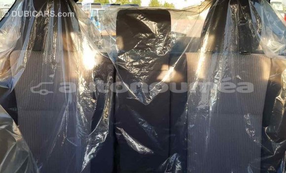 Acheter Import Voiture Toyota RAV4 Blanc à Import - Dubai, Iles Acheter Import Voiture Toyota RAV4 Blanc à Import - Dubai, Iles