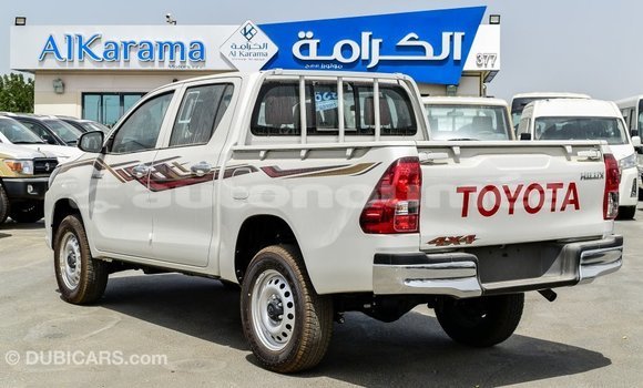 Acheter Import Voiture Toyota Hilux Blanc à Import - Dubai, Iles Acheter Import Voiture Toyota Hilux Blanc à Import - Dubai, Iles