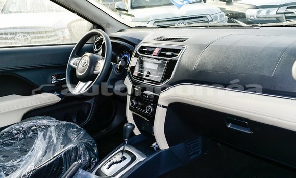 Acheter Import Voiture Toyota Rush Marron à Import - Dubai, Iles Acheter Import Voiture Toyota Rush Marron à Import - Dubai, Iles