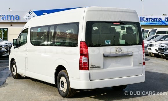 Acheter Import Voiture Toyota Hiace Blanc à Import - Dubai, Iles Acheter Import Voiture Toyota Hiace Blanc à Import - Dubai, Iles