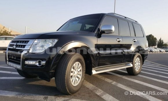 Acheter Import Voiture Mitsubishi Pajero Noir à Import - Dubai, Iles Acheter Import Voiture Mitsubishi Pajero Noir à Import - Dubai, Iles