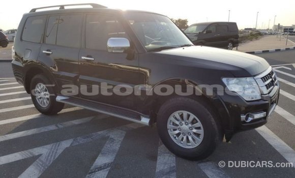 Acheter Import Voiture Mitsubishi Pajero Noir à Import - Dubai, Iles Acheter Import Voiture Mitsubishi Pajero Noir à Import - Dubai, Iles