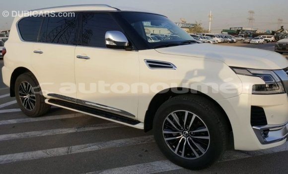 Buy Import Nissan Patrol White Car in Import - Dubai in Iles Buy Import Nissan Patrol White Car in Import - Dubai in Iles