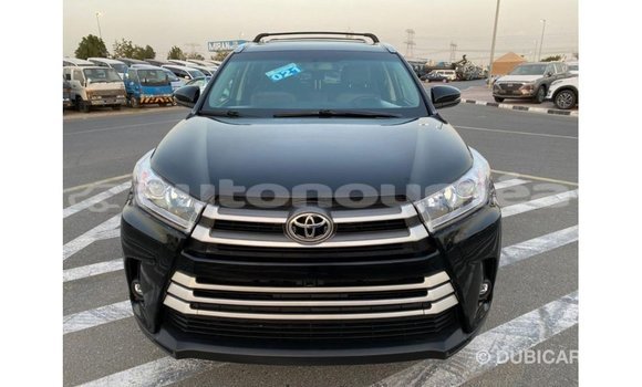 Acheter Import Voiture Toyota Highlander Noir à Import - Dubai, Iles Acheter Import Voiture Toyota Highlander Noir à Import - Dubai, Iles
