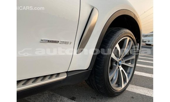 Acheter Import Voiture BMW X6 Blanc à Import - Dubai, Iles Acheter Import Voiture BMW X6 Blanc à Import - Dubai, Iles