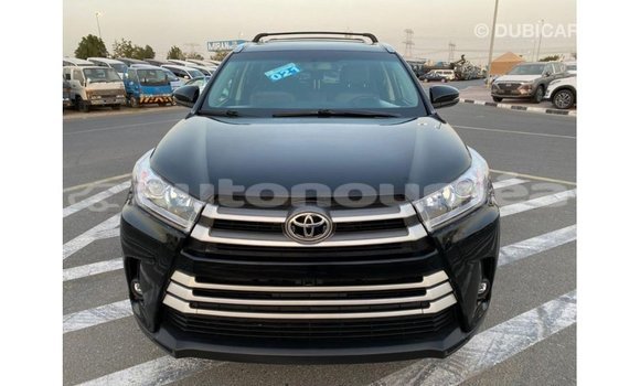Acheter Import Voiture Toyota Highlander Noir à Import - Dubai, Iles Acheter Import Voiture Toyota Highlander Noir à Import - Dubai, Iles