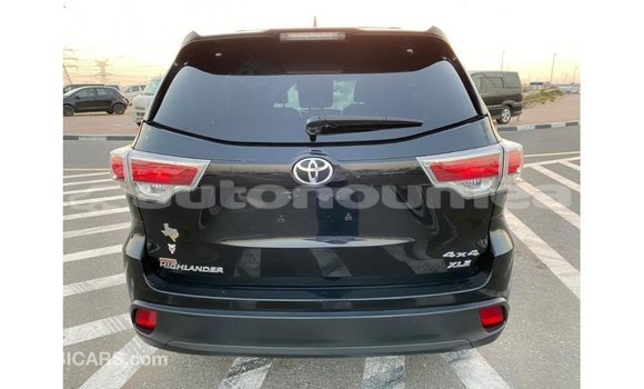 Acheter Import Voiture Toyota Highlander Noir à Import - Dubai, Iles Acheter Import Voiture Toyota Highlander Noir à Import - Dubai, Iles