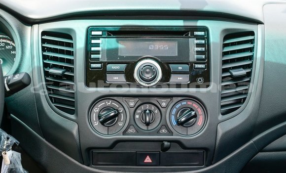 Buy Import Mitsubishi L200 Black Car in Import - Dubai in Iles Buy Import Mitsubishi L200 Black Car in Import - Dubai in Iles