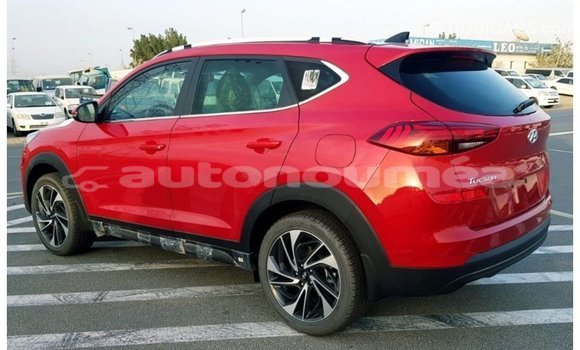 Acheter Import Voiture Hyundai Tucson Rouge à Import - Dubai, Iles Acheter Import Voiture Hyundai Tucson Rouge à Import - Dubai, Iles