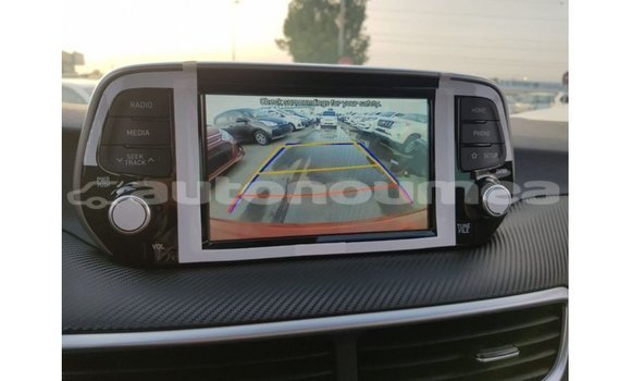 Acheter Import Voiture Hyundai Tucson Rouge à Import - Dubai, Iles Acheter Import Voiture Hyundai Tucson Rouge à Import - Dubai, Iles
