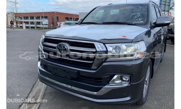 Buy Import Toyota Land Cruiser Other Car in Import - Dubai in Iles Buy Import Toyota Land Cruiser Other Car in Import - Dubai in Iles