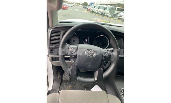 Buy Import Toyota Sequoia White Car in Import - Dubai in Iles Buy Import Toyota Sequoia White Car in Import - Dubai in Iles