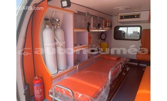 Buy Import Hyundai Accent White Car in Import - Dubai in Iles Buy Import Hyundai Accent White Car in Import - Dubai in Iles