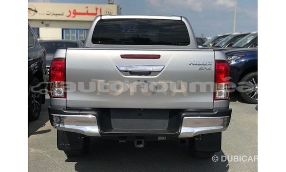 Acheter Import Voiture Toyota Hilux Autre à Import - Dubai, Iles Acheter Import Voiture Toyota Hilux Autre à Import - Dubai, Iles