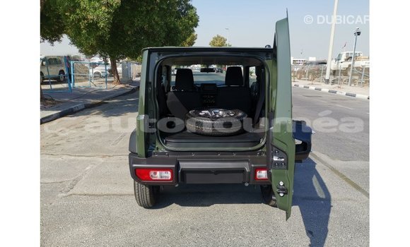 Acheter Import Voiture Suzuki Jimny Vert à Import - Dubai, Iles Acheter Import Voiture Suzuki Jimny Vert à Import - Dubai, Iles