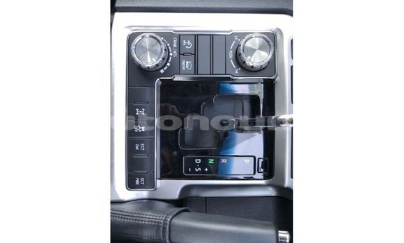 Acheter Import Voiture Toyota Land Cruiser Noir à Import - Dubai, Iles Acheter Import Voiture Toyota Land Cruiser Noir à Import - Dubai, Iles