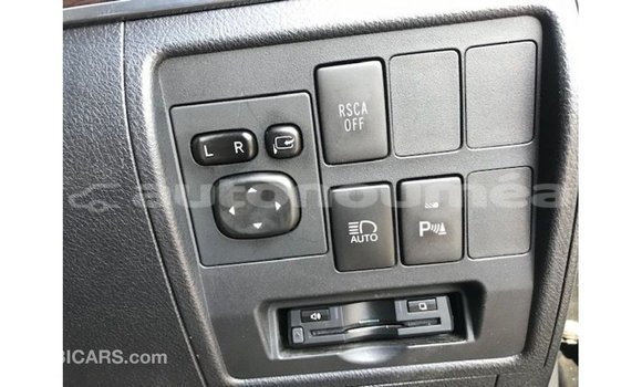 Acheter Import Voiture Toyota Land Cruiser Noir à Import - Dubai, Iles Acheter Import Voiture Toyota Land Cruiser Noir à Import - Dubai, Iles