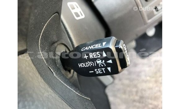 Acheter Import Voiture Toyota Land Cruiser Noir à Import - Dubai, Iles Acheter Import Voiture Toyota Land Cruiser Noir à Import - Dubai, Iles