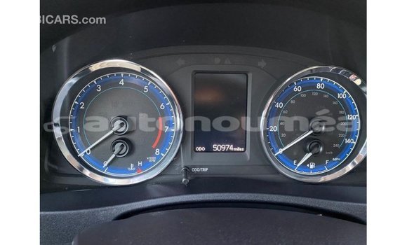 Acheter Import Voiture Toyota Corolla Autre à Import - Dubai, Iles Acheter Import Voiture Toyota Corolla Autre à Import - Dubai, Iles