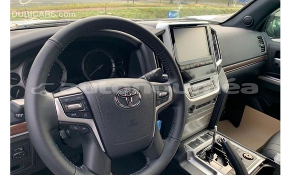 Buy Import Toyota Land Cruiser Other Car in Import - Dubai in Iles Buy Import Toyota Land Cruiser Other Car in Import - Dubai in Iles