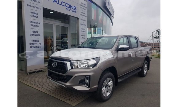 Buy Import Toyota Hilux Other Car in Import - Dubai in Iles Buy Import Toyota Hilux Other Car in Import - Dubai in Iles