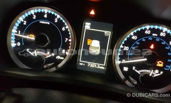 Acheter Import Voiture Toyota Highlander Blanc à Import - Dubai, Iles Acheter Import Voiture Toyota Highlander Blanc à Import - Dubai, Iles