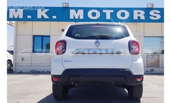 Buy Import Renault 19 White Car in Import - Dubai in Iles Buy Import Renault 19 White Car in Import - Dubai in Iles