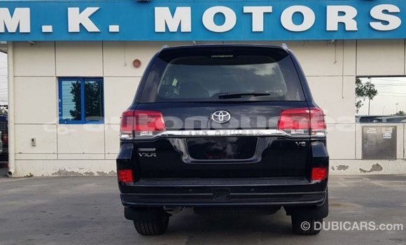 Buy Import Toyota Land Cruiser Black Car in Import - Dubai in Iles Buy Import Toyota Land Cruiser Black Car in Import - Dubai in Iles