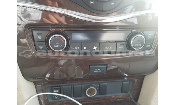 Buy Import Toyota Land Cruiser Beige Car in Import - Dubai in Iles Buy Import Toyota Land Cruiser Beige Car in Import - Dubai in Iles