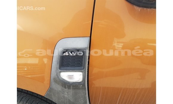 Buy Import Renault 19 Green Car in Import - Dubai in Iles Buy Import Renault 19 Green Car in Import - Dubai in Iles