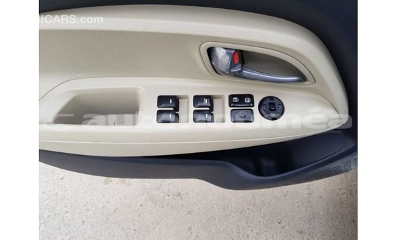 Buy Import Kia Rio White Car in Import - Dubai in Iles Buy Import Kia Rio White Car in Import - Dubai in Iles