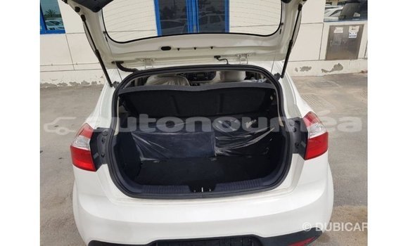 Buy Import Kia Rio White Car in Import - Dubai in Iles Buy Import Kia Rio White Car in Import - Dubai in Iles