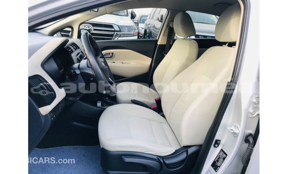 Acheter Import Voiture Kia Rio Autre à Import - Dubai, Iles Acheter Import Voiture Kia Rio Autre à Import - Dubai, Iles