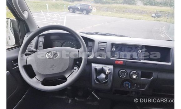Buy Import Toyota Hiace White Car in Import - Dubai in Iles Buy Import Toyota Hiace White Car in Import - Dubai in Iles