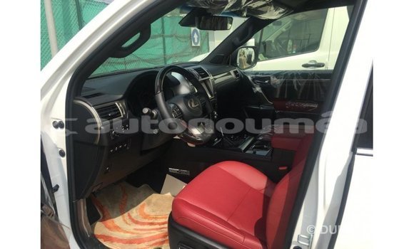 Acheter Import Voiture Lexus GX Blanc à Import - Dubai, Iles Acheter Import Voiture Lexus GX Blanc à Import - Dubai, Iles