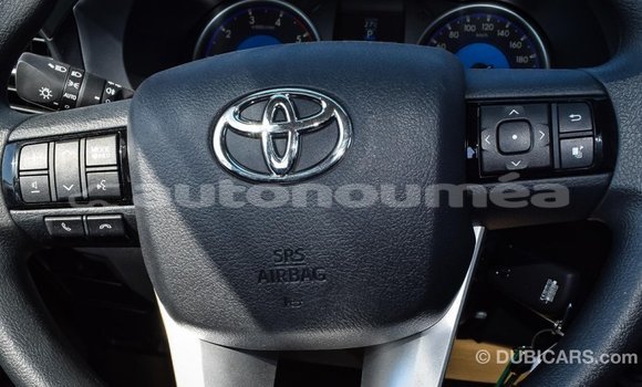 Buy Import Toyota Hilux Other Car in Import - Dubai in Iles Buy Import Toyota Hilux Other Car in Import - Dubai in Iles
