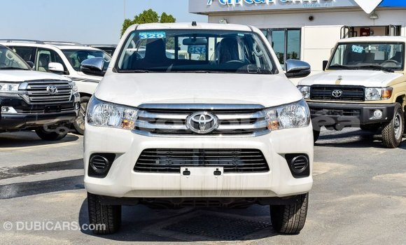 Buy Import Toyota Hilux White Car in Import - Dubai in Iles Buy Import Toyota Hilux White Car in Import - Dubai in Iles