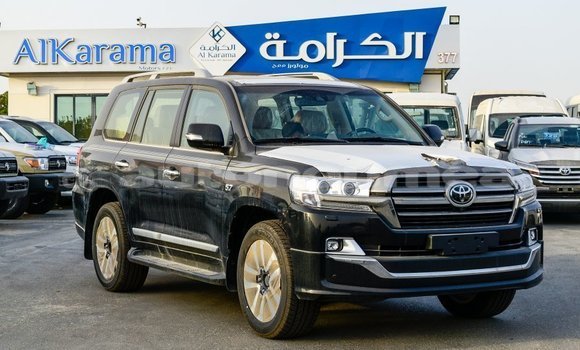 Buy Import Toyota Land Cruiser Black Car in Import - Dubai in Iles Buy Import Toyota Land Cruiser Black Car in Import - Dubai in Iles