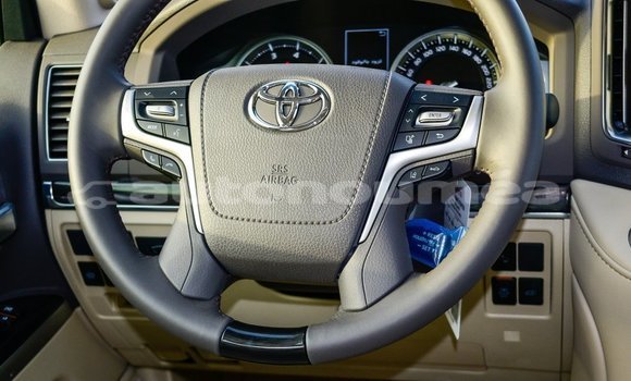 Buy Import Toyota Land Cruiser Black Car in Import - Dubai in Iles Buy Import Toyota Land Cruiser Black Car in Import - Dubai in Iles