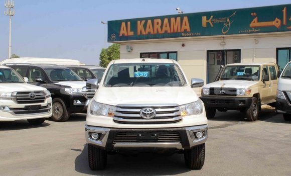 Buy Import Toyota Hilux White Car in Import - Dubai in Iles Buy Import Toyota Hilux White Car in Import - Dubai in Iles