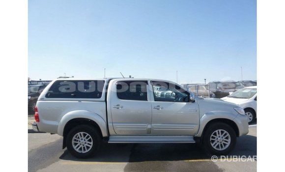 Acheter Import Voiture Toyota Hilux Autre à Import - Dubai, Iles Acheter Import Voiture Toyota Hilux Autre à Import - Dubai, Iles