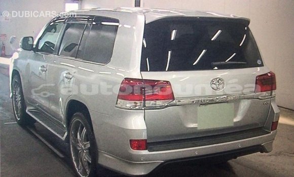 Acheter Import Voiture Toyota Land Cruiser Autre à Import - Dubai, Iles Acheter Import Voiture Toyota Land Cruiser Autre à Import - Dubai, Iles
