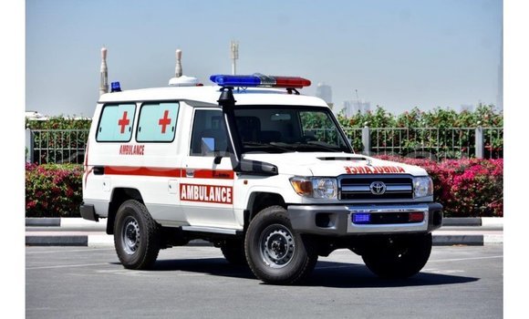 Medium with watermark toyota land cruiser iles import dubai 3549