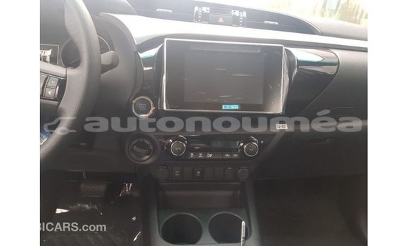 Buy Import Toyota Hilux Other Car in Import - Dubai in Iles Buy Import Toyota Hilux Other Car in Import - Dubai in Iles