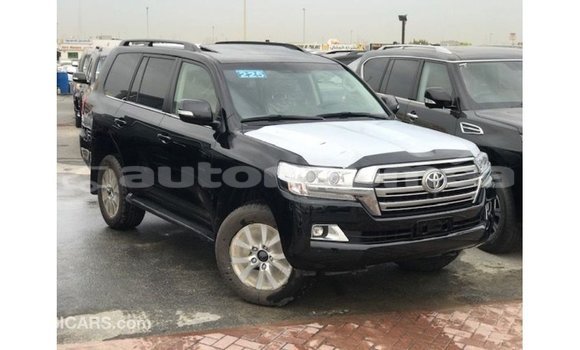 Acheter Import Voiture Toyota Land Cruiser Noir à Import - Dubai, Iles Acheter Import Voiture Toyota Land Cruiser Noir à Import - Dubai, Iles
