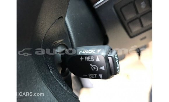 Acheter Import Voiture Toyota Land Cruiser Noir à Import - Dubai, Iles Acheter Import Voiture Toyota Land Cruiser Noir à Import - Dubai, Iles