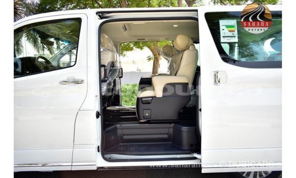 Acheter Import Voiture Toyota Granvia Blanc à Import - Dubai, Iles Acheter Import Voiture Toyota Granvia Blanc à Import - Dubai, Iles