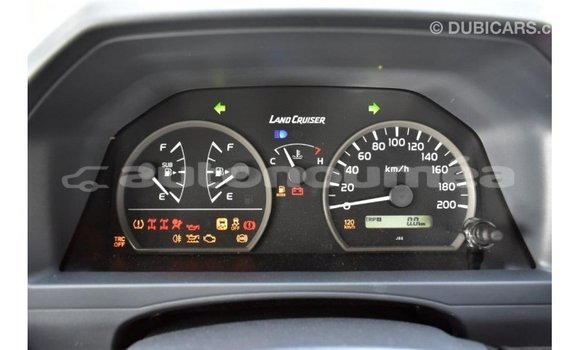 Acheter Import Voiture Toyota Land Cruiser Autre à Import - Dubai, Iles Acheter Import Voiture Toyota Land Cruiser Autre à Import - Dubai, Iles