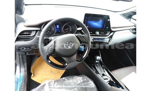 Buy Import Toyota C-HR Other Car in Import - Dubai in Iles Buy Import Toyota C-HR Other Car in Import - Dubai in Iles