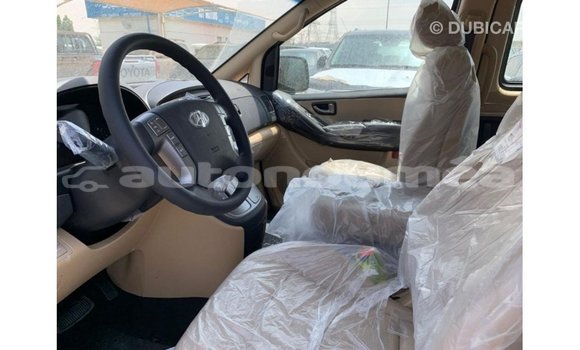 Acheter Import Voiture Hyundai Accent Blanc à Import - Dubai, Iles Acheter Import Voiture Hyundai Accent Blanc à Import - Dubai, Iles